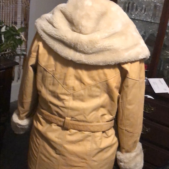 Used leather coat by Wilson’s size M - Picture 4 of 8